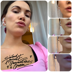 女同桌脱鞋子帮我脚交
